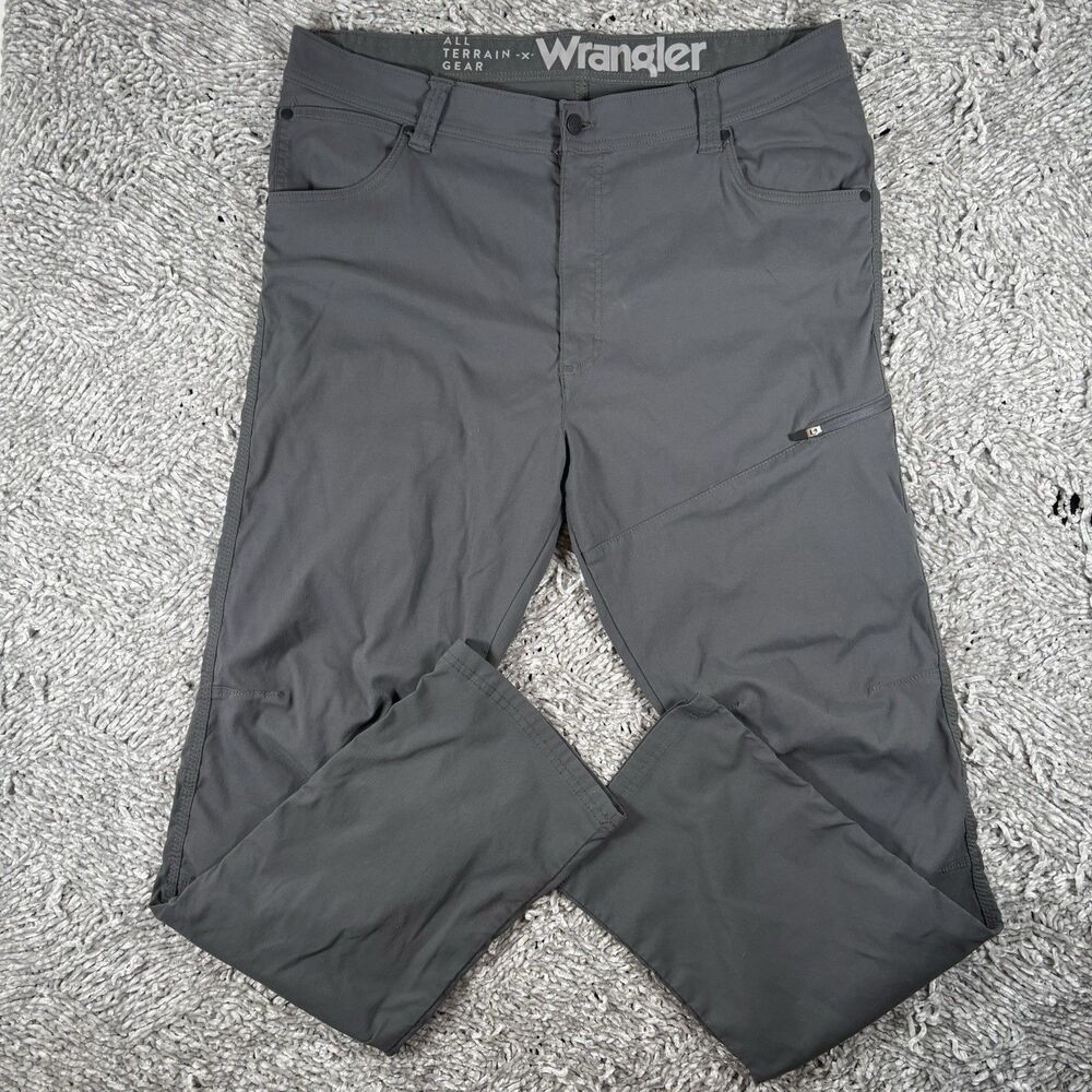 Wrangler ATG Cliff Side Utility Pants Men's Size 38x32 Gray Stretch Cargo Hike